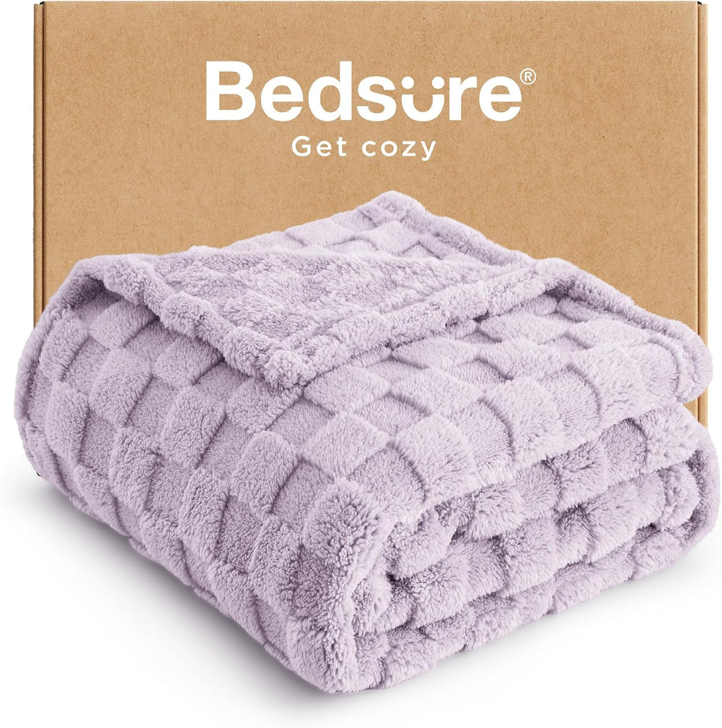 Bedsure GentleSoft Sage Green Throw Blanket for Couch - Checkered Cute Fleece Blankets, Soft Cozy Summer Throw for Bedroom Home Decor Gifts for Mom Girls, Green, 50x60 Inches