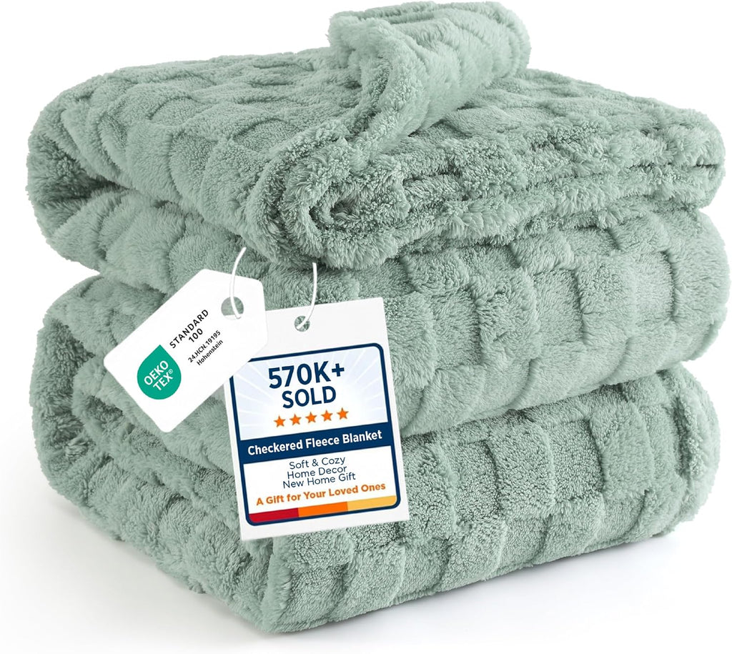 Bedsure GentleSoft Sage Green Throw Blanket for Couch - Checkered Cute Fleece Blankets, Soft Cozy Summer Throw for Bedroom Home Decor Gifts for Mom Girls, Green, 50x60 Inches