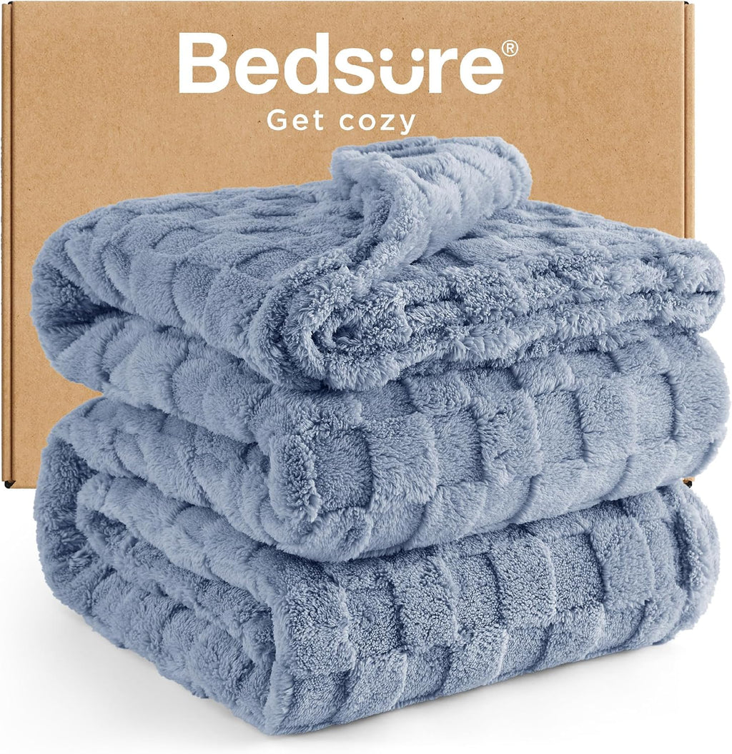 Bedsure GentleSoft Sage Green Throw Blanket for Couch - Checkered Cute Fleece Blankets, Soft Cozy Summer Throw for Bedroom Home Decor Gifts for Mom Girls, Green, 50x60 Inches
