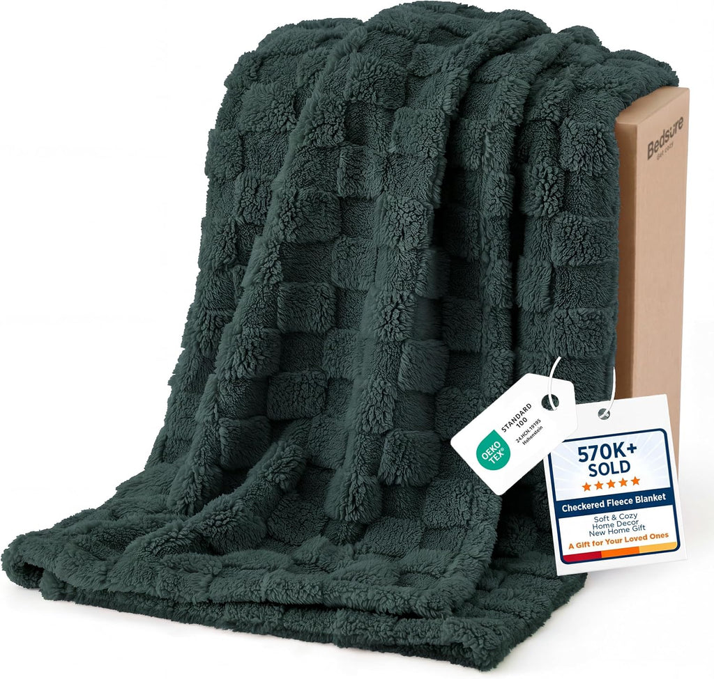 Bedsure GentleSoft Sage Green Throw Blanket for Couch - Checkered Cute Fleece Blankets, Soft Cozy Summer Throw for Bedroom Home Decor Gifts for Mom Girls, Green, 50x60 Inches